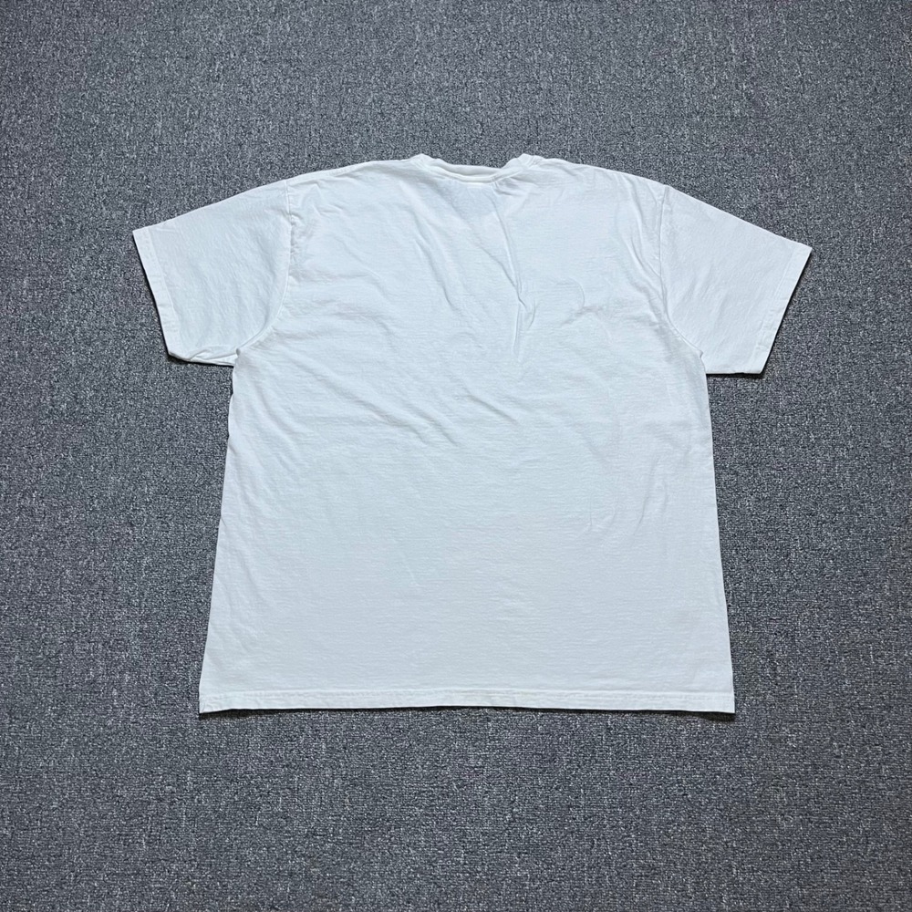 Nike T-Shirt XL White Fear Nothing Dominate Everything Football Graphic Tee - Picture 2 of 6